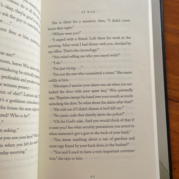 1st Edition 1st Print 2006 Patricia Cornwell At Risk Bestseller hardcover book - Picture 9 of 12